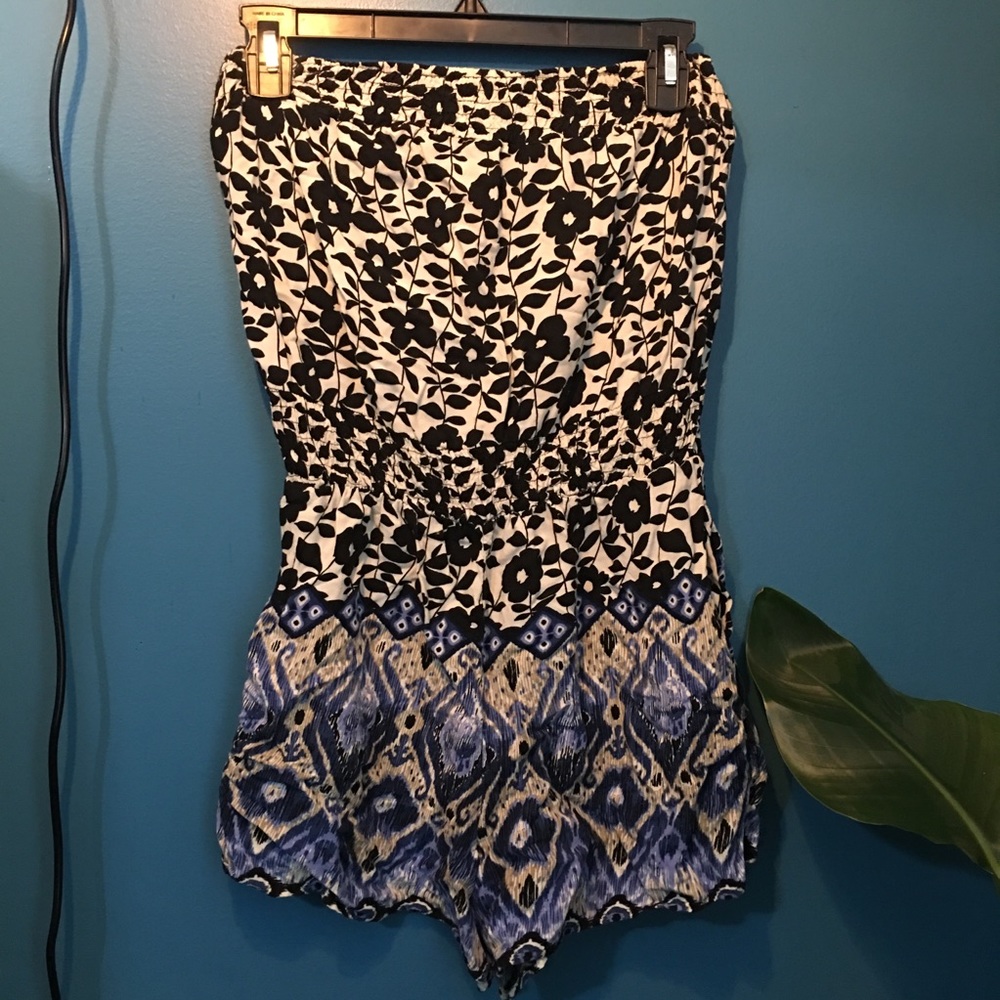 Xhilaration floral strapless romper